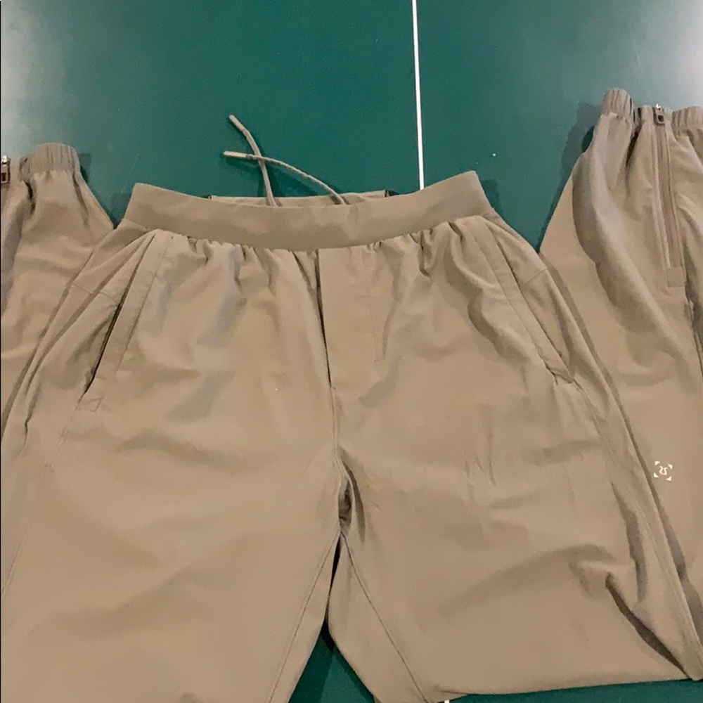 Lululemon joggers